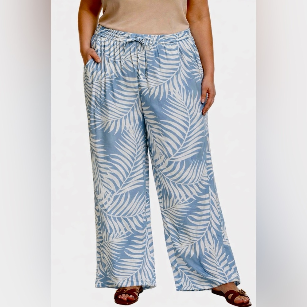 NWT Vince Camuto Plus Blue White Tropical Leaf Print Wide Leg Palazzo Pants 3X